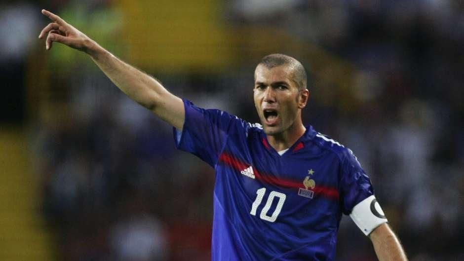 Legenda Timnas Prancis, Zinedine Zidane. Copyright: Pinterest