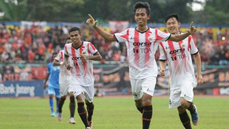 Muhammad%20Rasul%20dipanggil%20pulang%20oleh%20Persija%20Jakarta.