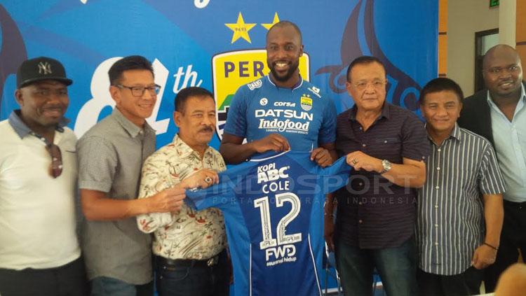 Berikut daftar pemain asing yang memilih pensiun usai mentas di Liga 1. Di dalamnya ada eks Persib Bandung, Carlton Cole. - INDOSPORT