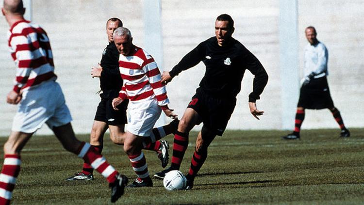 Kisah sepakbola dalam penjara yang diperankan oleh Vinnie Jones. Copyright: alarmy.com