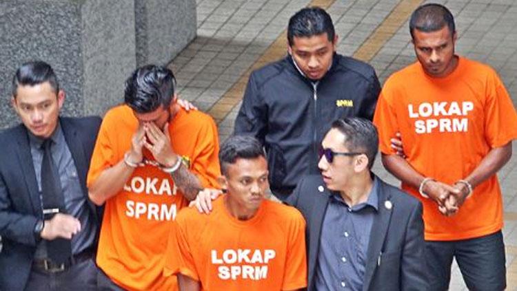 Alan Aciar dan dua pemain MIFA lainnya di tangkap Komisi Anti Korupsi Malaysia. - INDOSPORT