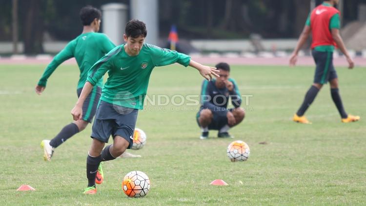 Aksi Jack Brown saat mengikuti seleksi Timnas Indonesia U-19 di Lapangan Soetrisna, Cijantung, Jumat (07/04/17).