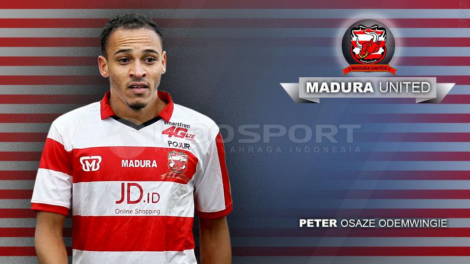 Peter%20Odemwingie%20berhasil%20menciptakan%20gol%20debut%20untuk%20Madura%20United%20FC.