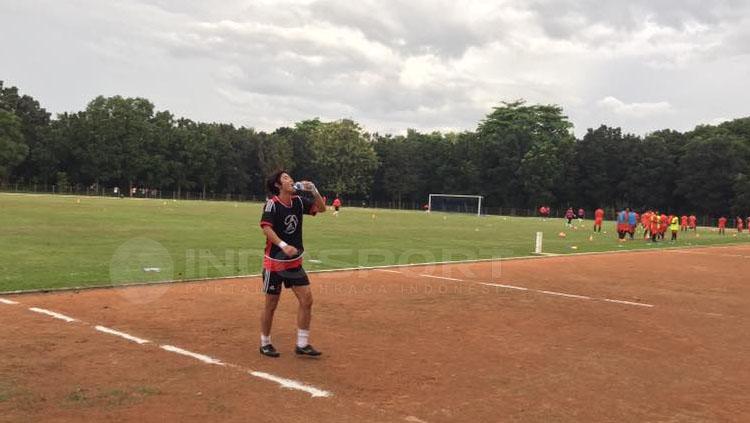 Mantan%20gelandang%20Persija%20Jakarta%2C%20Hong%20Soon-hak%20kini%20berseragam%20PS%20TNI.