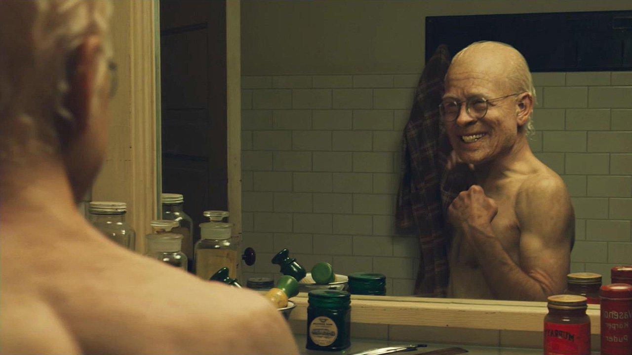 Benjamin Button, tokoh film yang menjadi inspirasi bagi Zlatan Ibrahimovic, penyerang Man United. Copyright: image.tmdb.org
