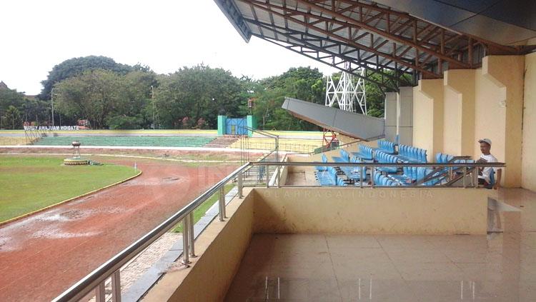Penampakan Stadion Maulana Yusuf Kota Serang, Banten dari tribun atas.