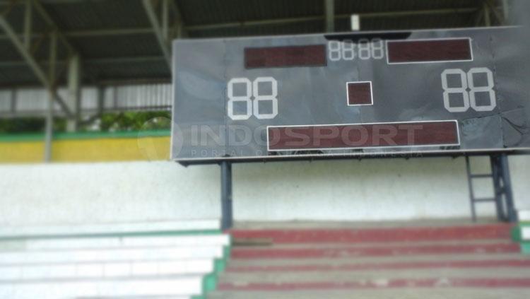 Papan skor Stadion Maulana Yusuf Kota Serang.