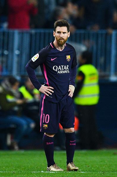 Messi gagal berikan kemenangan bagi Barcelona saat bertamu ke La Rosaleda, markas Malaga. Copyright: David Ramos/Getty Images
