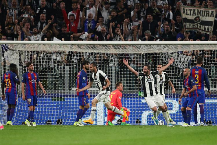 Barcelona harus takluk dari Juventus dengan skor 0-3 di Turin. Copyright: Chris Brunskill Ltd/Getty Images