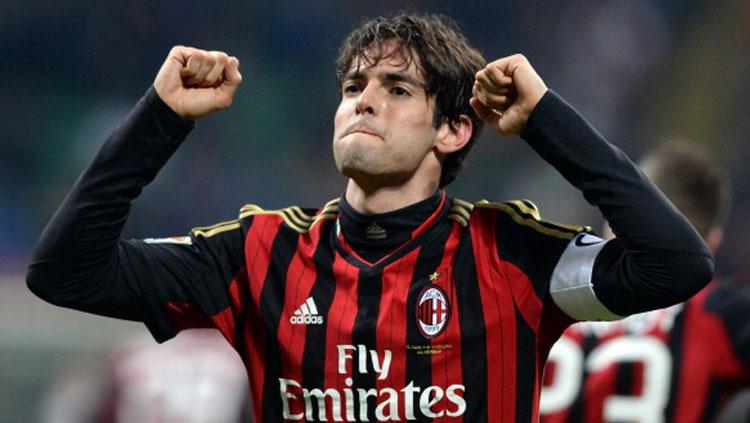 Berikut tersaji lima gelandang asal Brasil terhebat sepanjang masa, dimana salah satunya adalah legenda AC Milan yang bernama Ricardo Kaka dan Ronaldinho.