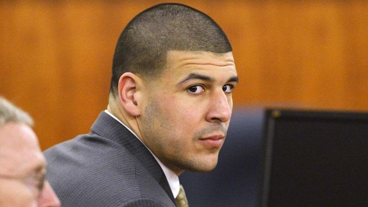 Mantan bintang Amerika Football, Aaron Hernandez harus berurusan dengan hukum. Copyright: mirror.co.uk