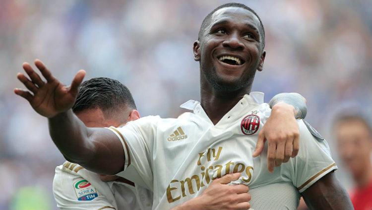 Cristian Zapata jadi incaran Genoa dan Brescia untuk musim depan. Emilio Andreoli/Getty Images.