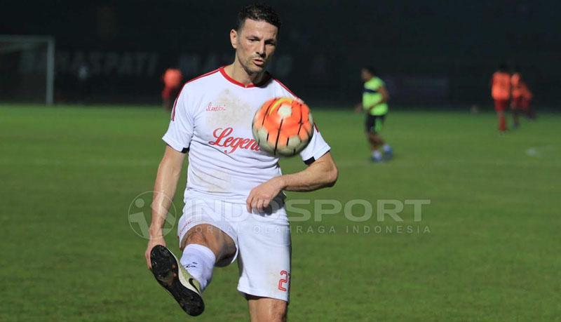 Khalid Boulahrouz Persijap Jepara Copyright: Arief Setiadi/Indosport