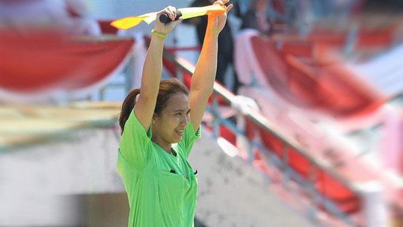 Suka Duka Deliana Fatmawati, Kartini Sepak Bola Indonesia Saat Menjadi Wasit
