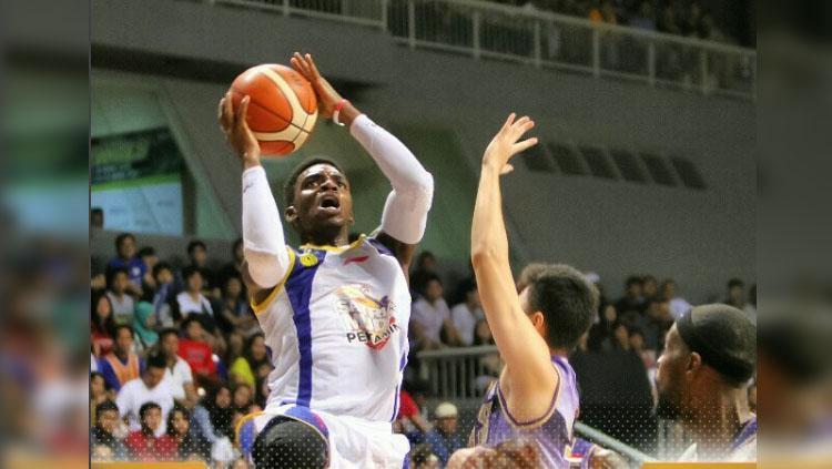 Satria Muda Jakarta vs CLS Knights Surabaya.