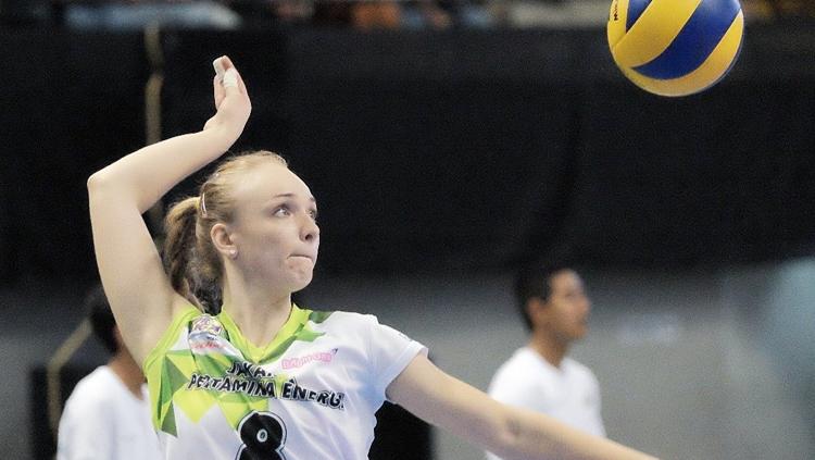 Pemain tim Jakarta Pertamina Energi, Anna Stepaniuk (Ukraina). - INDOSPORT