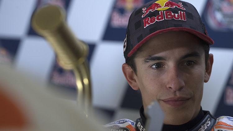 Pembalap Repsol Honda, Marc Marquez dalam konferensi pers. Copyright: Mirco Lazzari gp/Bongarts/Getty Images