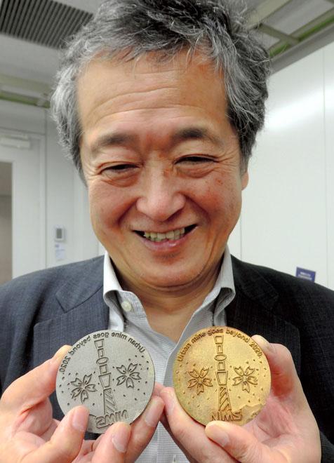 Medali Emas dan Perunggu. Copyright: asahi.com/Shinichi Mishima