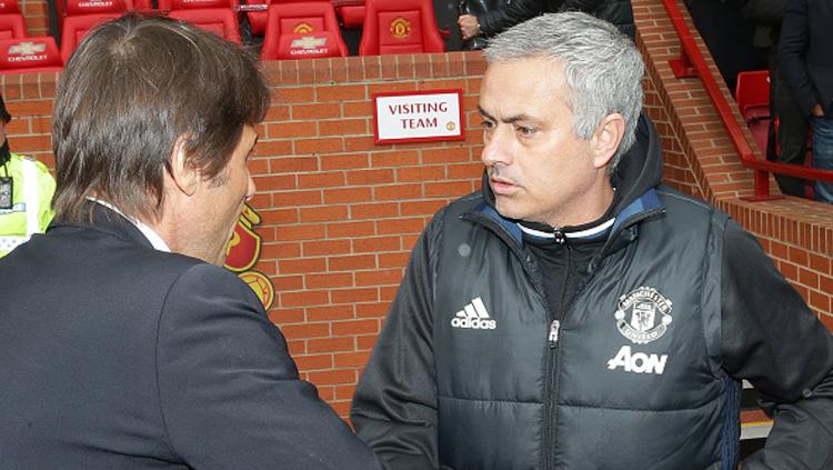 Mourinho dan Conte. Copyright: John Peters/Man Utd via Getty Images