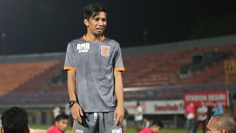 Asisten Pelatih Borneo FC, Ahmad Amiruddin. - INDOSPORT