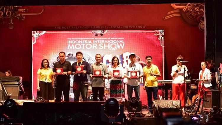 Para%20penerima%20penghargaan%20IIMS%20Awards%202017.