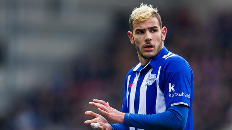 Bek kiri Atletico Madrid, Theo Hernandez, dipinjamkan ke Deportivo Alaves. Copyright: Juan Manuel Serrano Arce/Getty Images