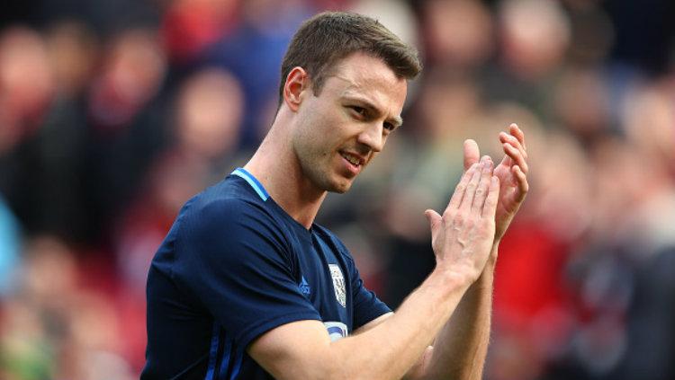 Bek West Bromwich Albion, Jonny Evans.