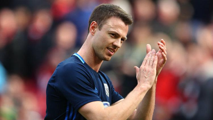 Bek West Bromwich Albion, Jonny Evans. Copyright: Matt Lewis/Getty Images