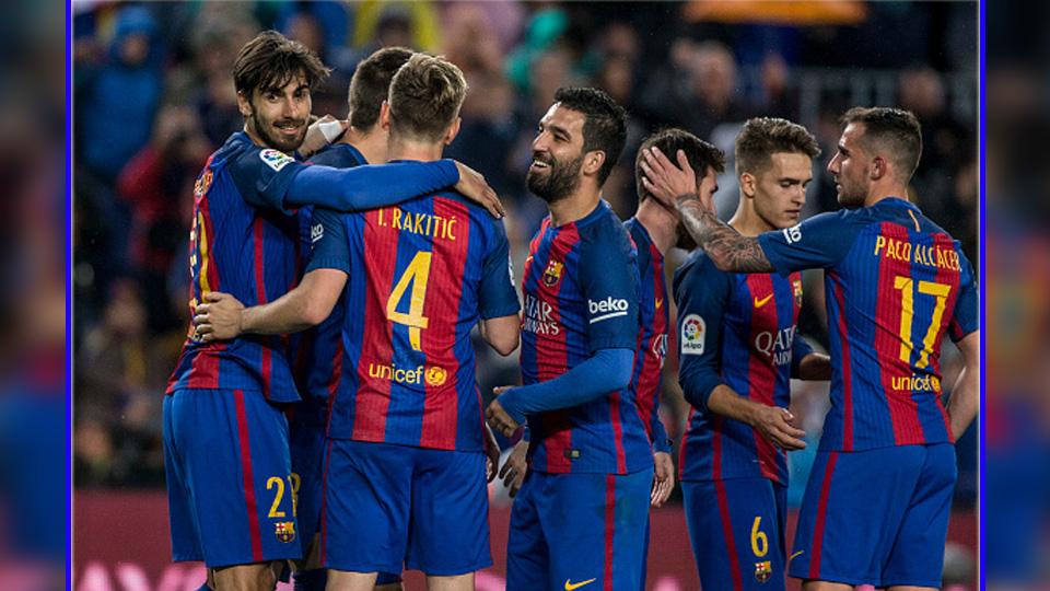Andre Gomes (paling kiri) kerap masuk dalam daftar jual Barcelona sejak musim 2016/17 lalu. - INDOSPORT