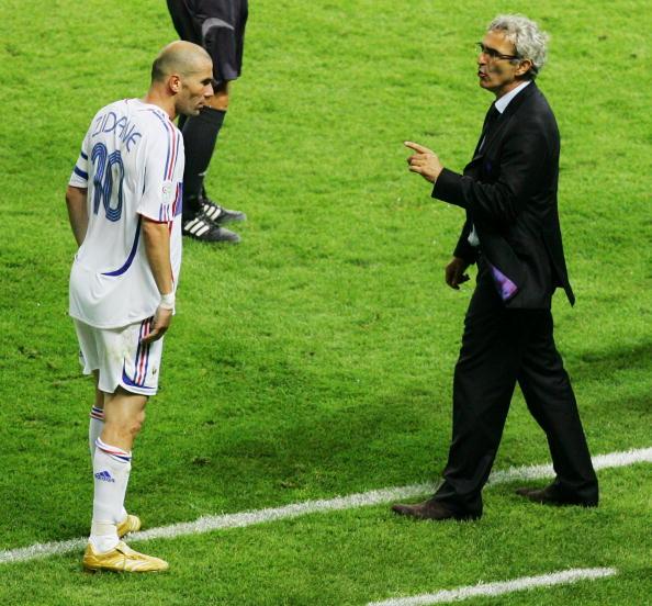Domenech dan Zidane saat masih memperkuat Timnas Prancis. Copyright: Getty Images
