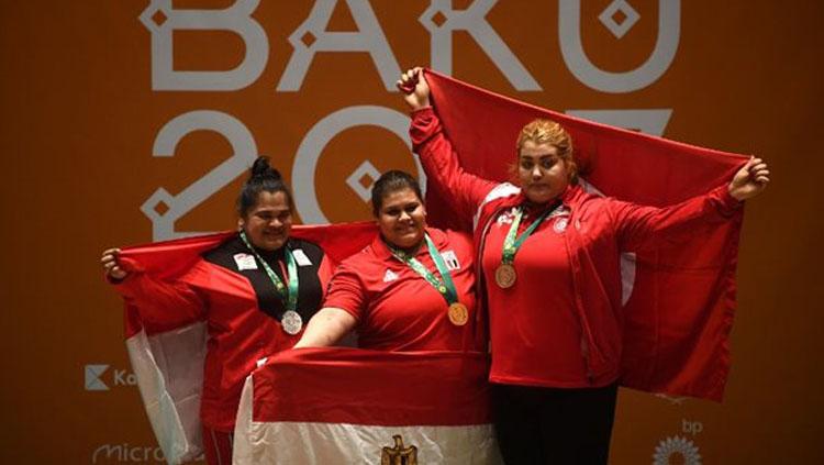 Nurul Akmal (kiri) meraih medali perak di ajang Islamic Solidarity Games 2017. Copyright: baku2017.com
