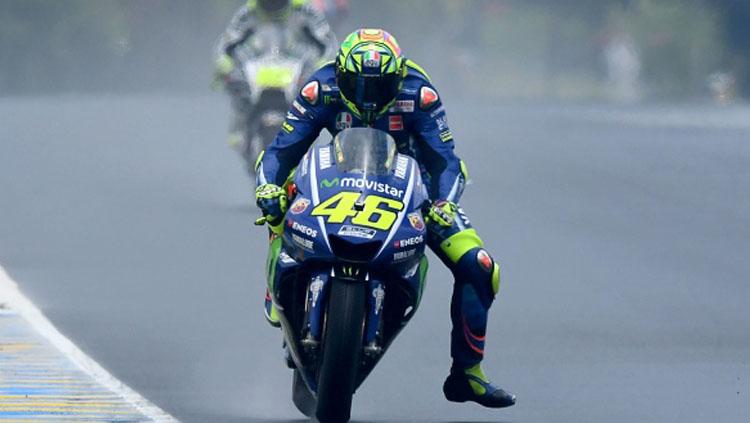 Valentino Rossi saat menjalani sesi latihan bebas di MotoGP Prancis. Copyright: JEAN-FRANCOIS MONIER