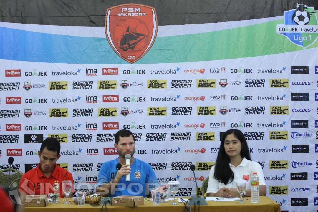 Konferensi pers PSM Makassar vs Sriwijaya FC. Copyright: BASRI/INDOSPORT
