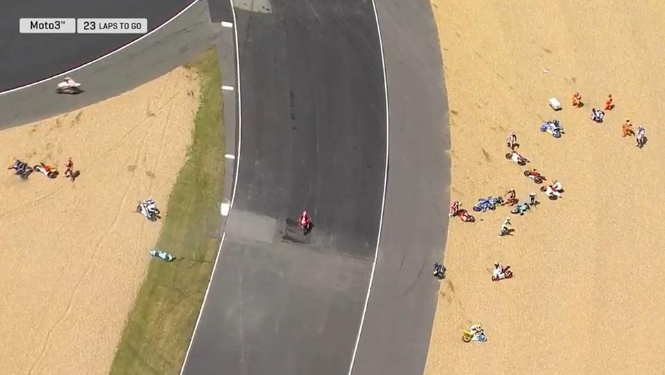 Dari semua seri balap di MotoGP 2019 di berbagai arena, ada Sirkuit Le Mans yang ternyata paling banyak makan korban.
