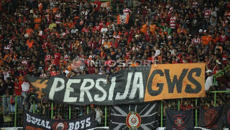 Spanduk dari Jakmania untuk Persija Jakarta. Copyright: Herry Ibrahim/Indosport
