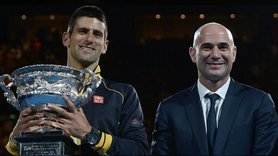 Novak Djokovic menunjuk Andre Agassi sebagai pelatih barunya. Copyright: Manan Vatsyayana/AFP