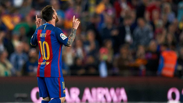 Megabintang Barcelona, Lionel Messi berhasil menciptakan gol solo run sensasional. Copyright: fotopress/Getty Images