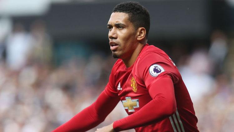 Chris Smalling pada laga saat melawan Tottenham Hotspur. Copyright: John Patrick Fletcher/Action Plus via Getty Images