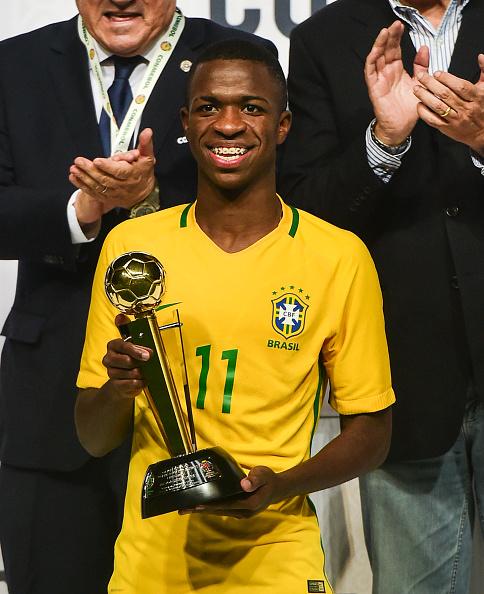 Vinicius Junior memberikan gelar juara untuk Brasil U-17 pada kompetisi South American U-17 Football Championship 2017. Copyright: MARTIN BERNETTI/AFP/Getty Images