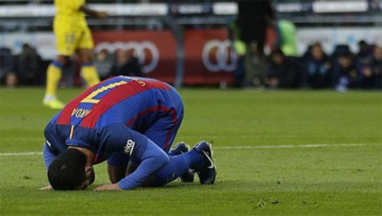 Arda Turan (Barcelona) Copyright: dailymail.co.uk/AP