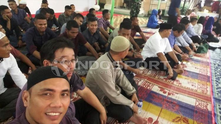 Pembina Edy Rahmayadi dan pelatih PSMS Mahruzar Nasution. Copyright: Kesuma Ramadhan/INDOSPORT