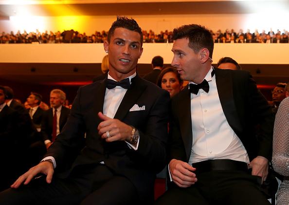 Cristiano Ronaldo dan Lionel Messi. Copyright: Alexander Hassenstein - FIFA/FIFA via Getty Images