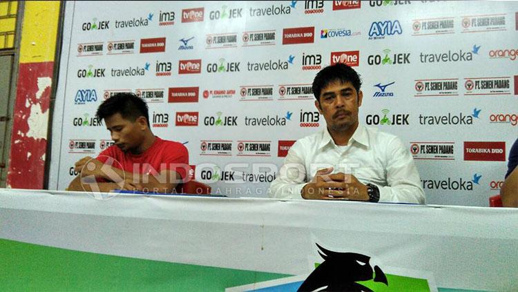 Nilmaizar pada sesi konferensi pers. Copyright: Taufik Hidayat/Indosport