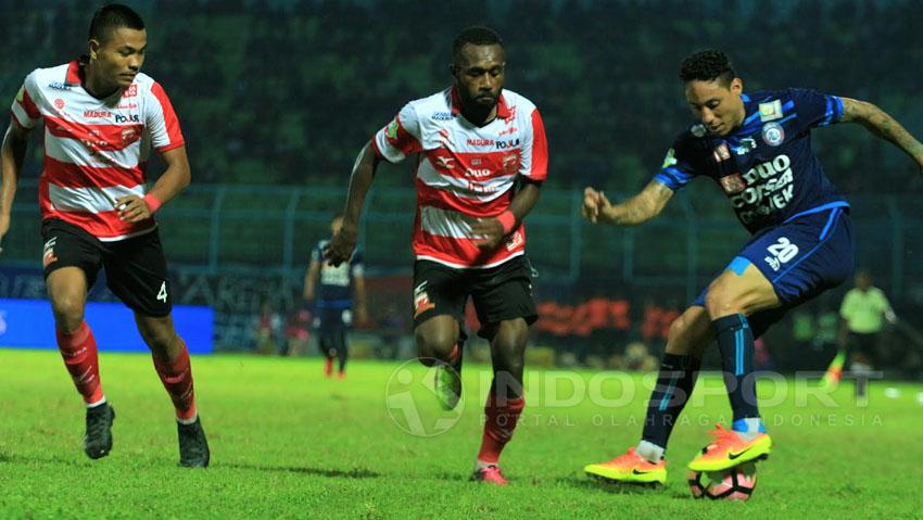 Juan Pablo Pino (Arema FC) Copyright: Ian Setiawan/Indosport