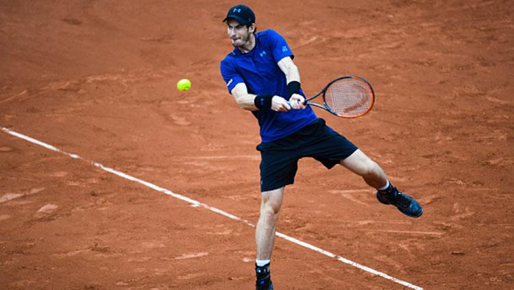 Andy Murray saat berhadapan dengan Juan Martin del Potro di Prancis Terbuka 2017. Copyright: Anthony Dibon via Getty Images