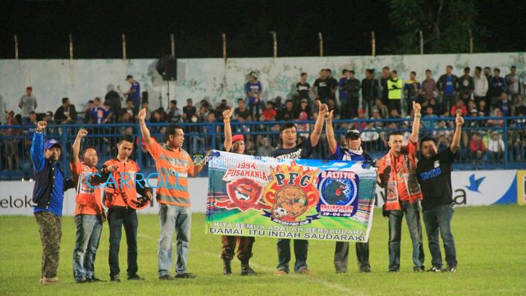 Ikrar Damai Suporter Persiba Balikpapan dan Borneo FC. Copyright: twitter.com/persibafc_media