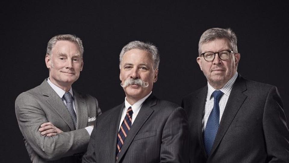 Sean Bratches, Chase Carey dan Ross Brawn Copyright: formula1.com