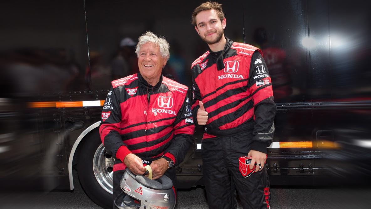 Mario Andretti dan DJMusician ZEDD Copyright: Indosport.com