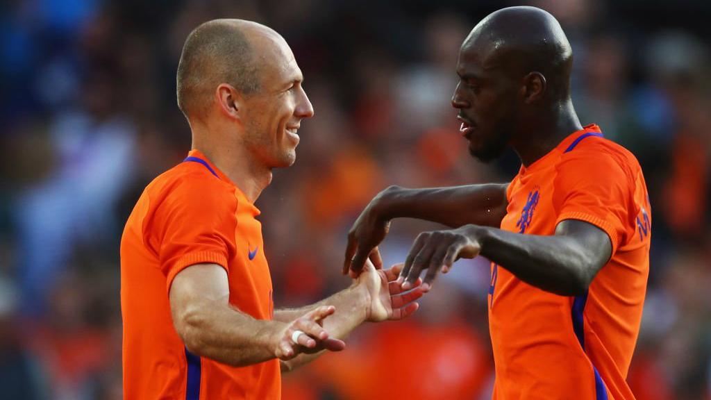 Belanda vs Pantai Gading Copyright: Twitter/@Squawka