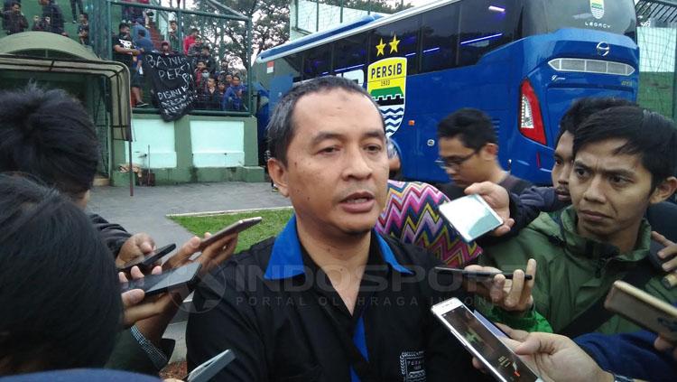 Media officer tim Persib Bandung, Irfan Suryadiredja. Copyright: Muhammad Ginanjar/INDOSPORT